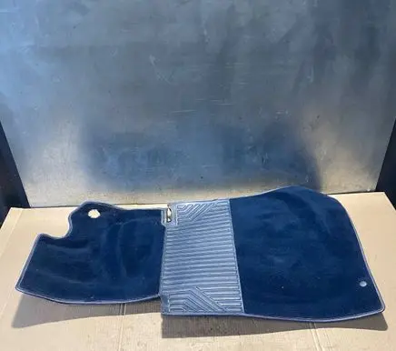 Mercedes-Benz E W124 Front floor carpet liner 1246801740 BLUE BLAU