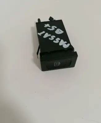 Volkswagen PASSAT B5.5 Windscreen/window heater switch 3B0959621D