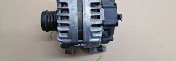 Citroen Berlingo Generator/alternator 9810525380
