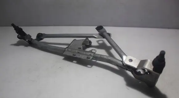 BMW 1 E81 E87 Front wiper linkage 