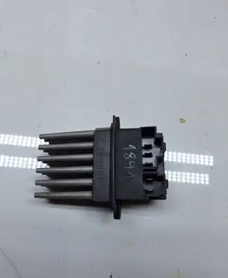 Heater blower motor/fan resistor