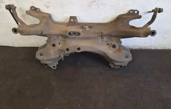Toyota Prius (XW30) Front subframe 