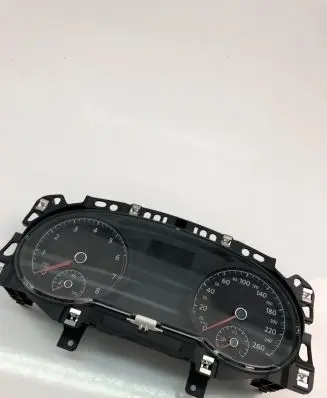 Volkswagen Golf VII Speedometer (instrument cluster) 5G1920740B