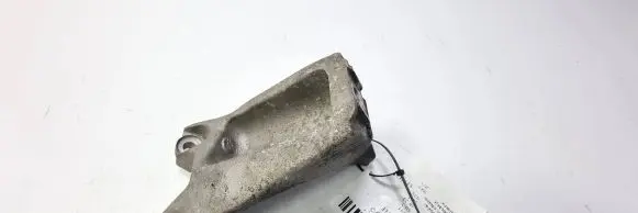 Audi A8 S8 D3 4E Engine mounting bracket 4E0199307BRSILNIKA