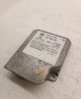 Volkswagen Golf IV Airbag control unit/module 1C0909601 31010207A 5WK43120