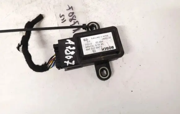 BMW 3 E46 ESP acceleration yaw rate sensor 0265005248 34.52-6753694