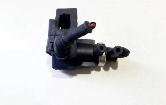 Audi A6 S6 C5 4B Turbo solenoid valve 059906627 7.22903.22