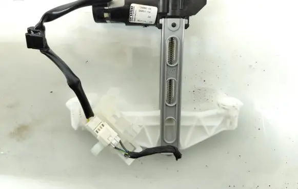 BMW 5 F10 F11 Seat adjustment motor 7299681