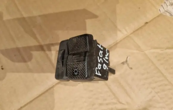 Volkswagen PASSAT B3 Light switch