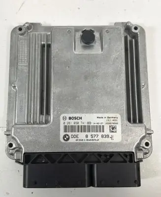 BMW 5 F10 F11 Engine control unit/module 0281030741