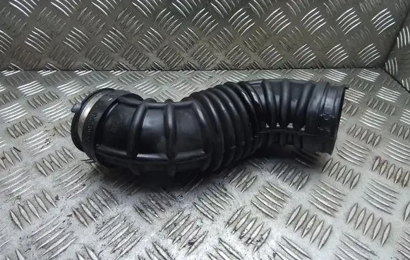 Chevrolet Captiva Air intake duct part 96628960