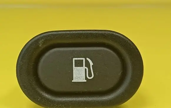 Saab 9-5 Fuel tank opening switch 4617544 156797