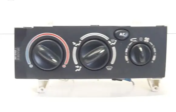 Renault Megane I Climate control unit 657718 101584