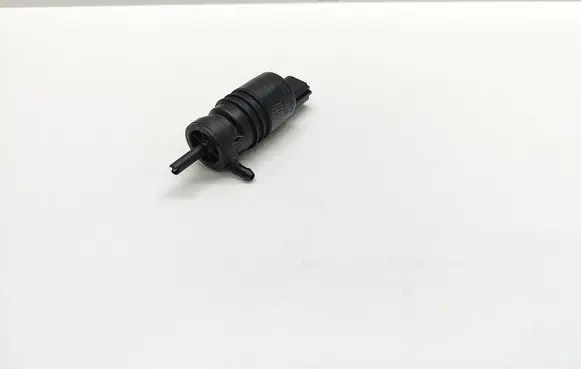 BMW 5 E60 E61 Windscreen/windshield washer pump 3240479 324047912 13264011
