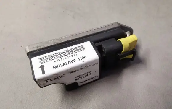 Volvo S70 V70 V70 XC Airbag deployment crash/impact sensor 9472729B A982041386