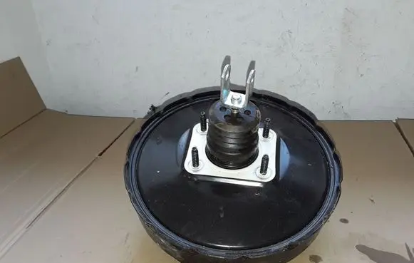 Hyundai Santa Fe Brake booster 585002B397
