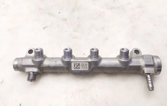 Audi A7 S7 4K8 Fuel main line pipe 05L089A