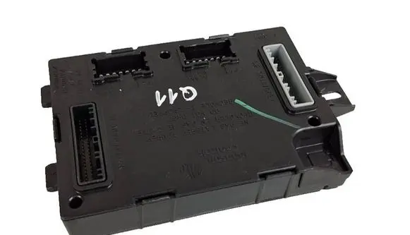 Renault Trafic III (X82) MPM control module 284B10368R