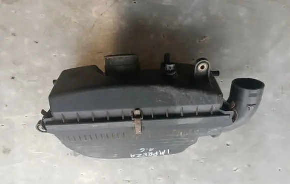 Subaru Impreza II Air filter box