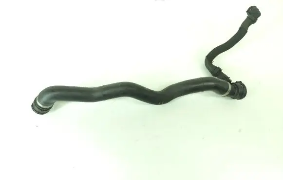 BMW 7 G11 G12 Engine coolant pipe/hose 8572905