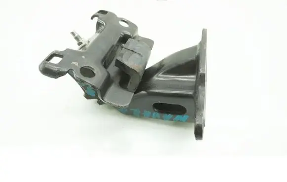 Nissan Navara D23 Engine mount vacuum valve NAVARAD23