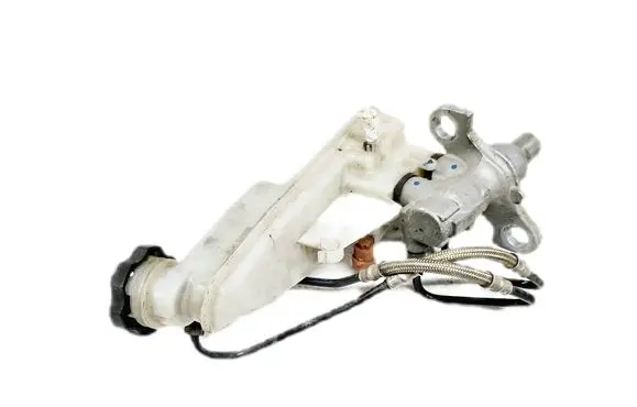 Master brake cylinder