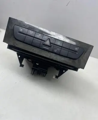 Mercedes-Benz E W211 CD/DVD changer A2116800552