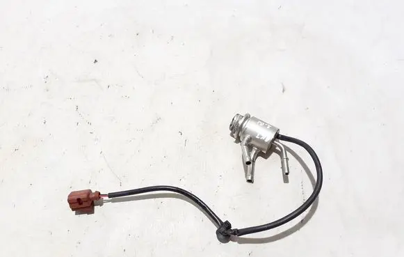 Skoda Octavia Mk4 AdBlue injector 05L131113P