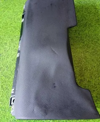Knee airbag