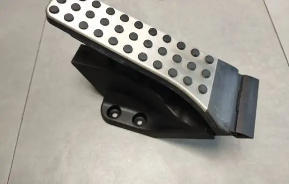 Mercedes-Benz GLC C253 Accelerator throttle pedal A2533000104