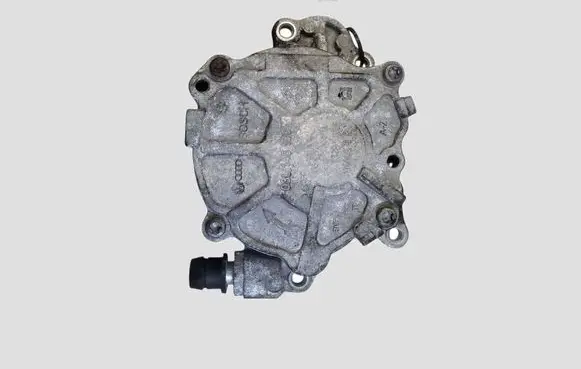 Skoda Octavia Mk2 (1Z) Vacuum pump 03L145100