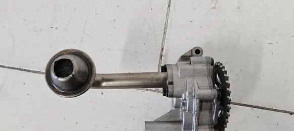 Volkswagen Transporter - Caravelle T5 Oil pump 038115105D 090206 01124250