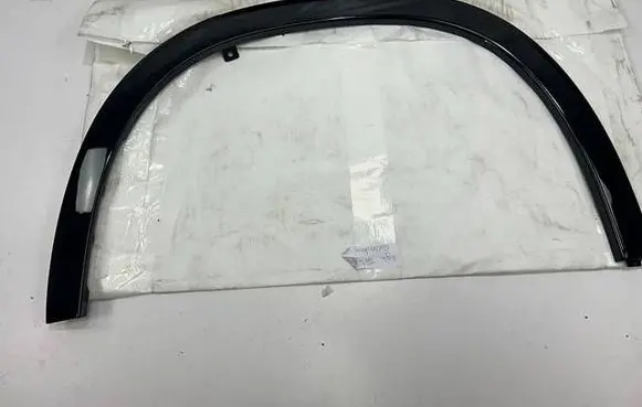 Mercedes-Benz EQS X296 Fender trim (molding) A2968807601