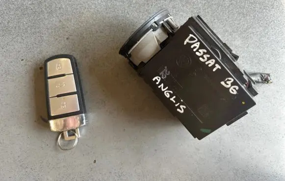 Volkswagen PASSAT B6 Ignition lock 3C0905843Q 33303301 124018011