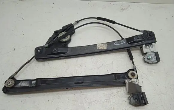 Front window lifting mechanism without motor