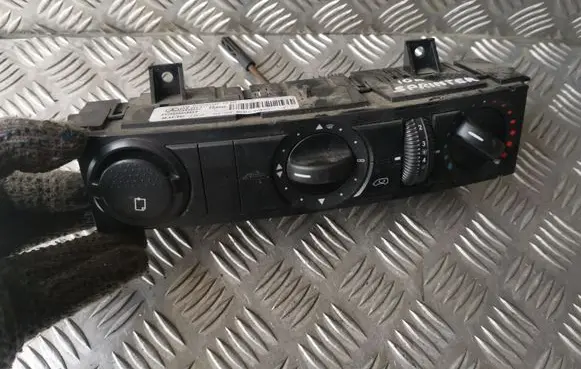 Mercedes-Benz Sprinter W906 Climate control unit A9068300485 A9068300485KZ 5HB009011