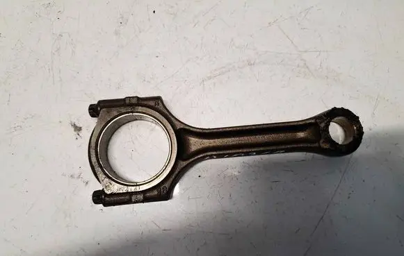 Chevrolet Cruze Connecting rod/conrod 
