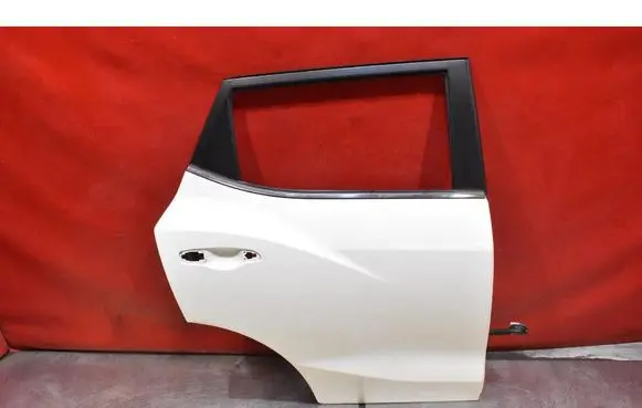 SsangYong Tivoli Rear door 