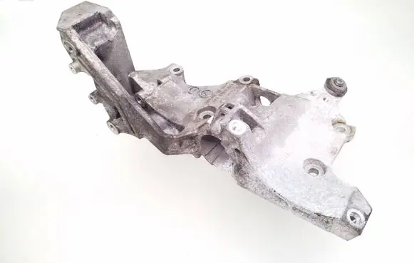Skoda Octavia Mk2 (1Z) Generator/alternator bracket 03l903143q