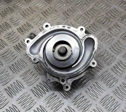 Mercedes-Benz GL X166 Water pump A6422002101
