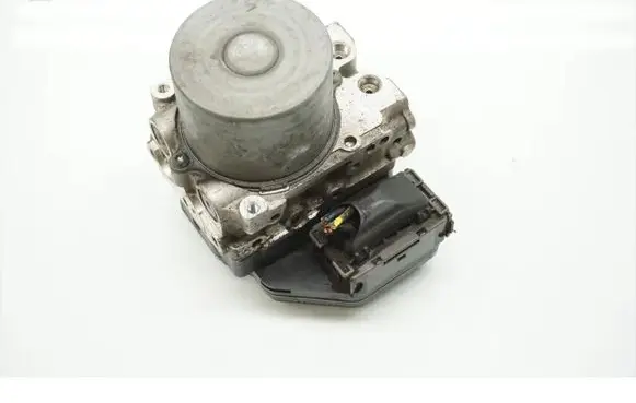 Mazda 6 ABS Pump 133800-4450