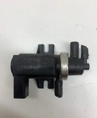 Volkswagen Golf IV Turbo solenoid valve 1J0906627 02T205 72290320