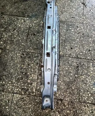 Opel Zafira A Front bumper cross member