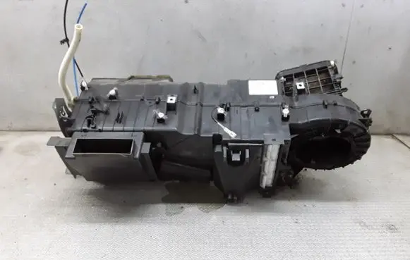 Mercedes-Benz ML W163 Interior heater climate box assembly A1638301462