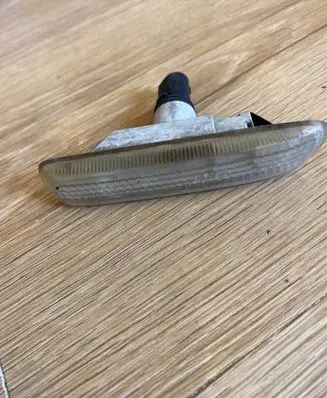 BMW 3 E46 Front fender indicator light 2228592