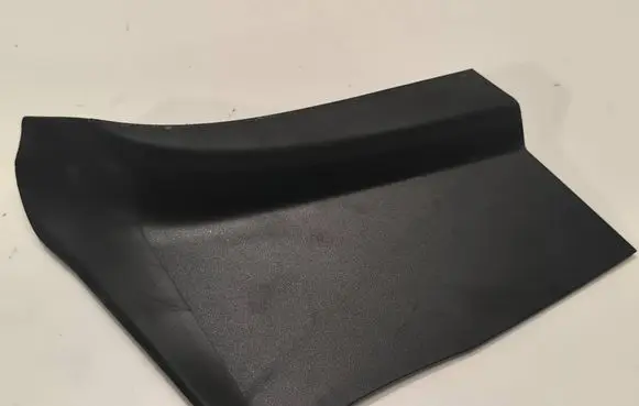 Audi A7 S7 4G Rear/tail light trim molding 4G8945255 597051L2