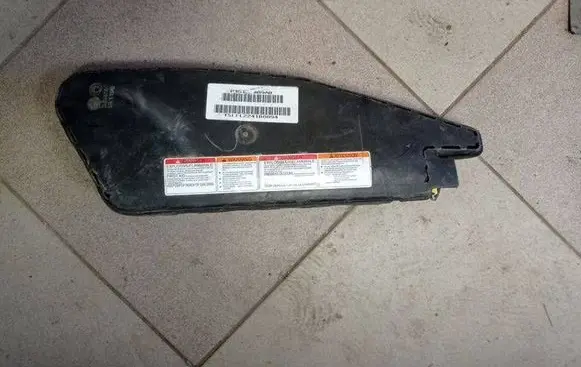 Chrysler Town u0026 Country V Seat airbag 2447371 05108089AB 05198089