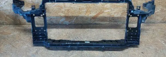 Hyundai i30 Radiator support slam panel 64101-A6200