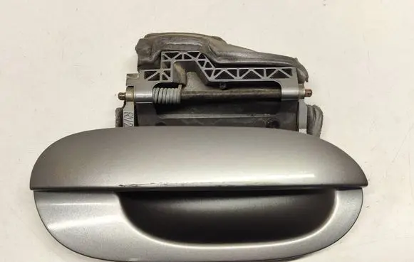 BMW 5 E39 Front door exterior handle 8245462 51218245462