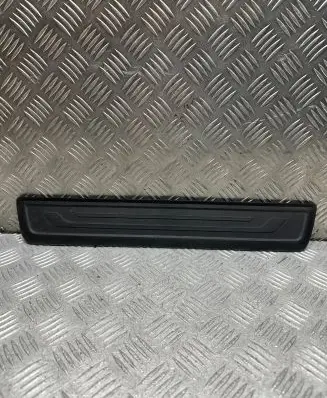 KIA Sportage Front sill trim cover 858733U010